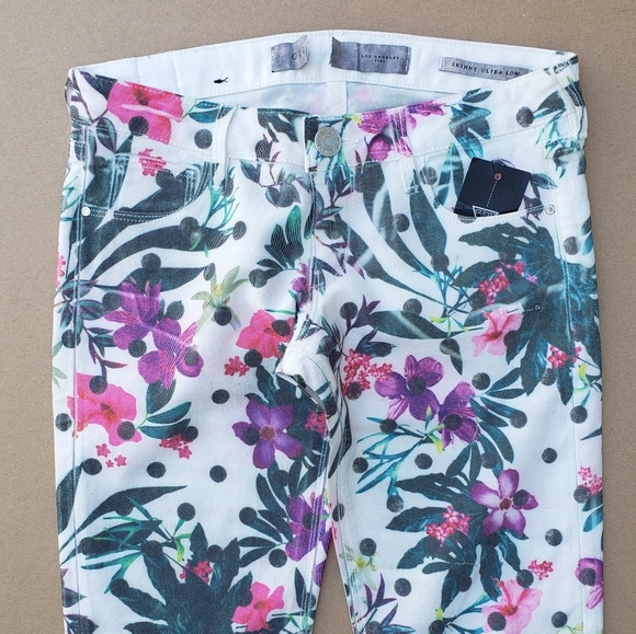 NEW GUESS Skinny Ultra Low Women's Jeans SZ 27 - Picture 2 of 5